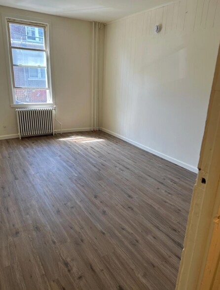 Building Photo - 120-122 Grand Ave