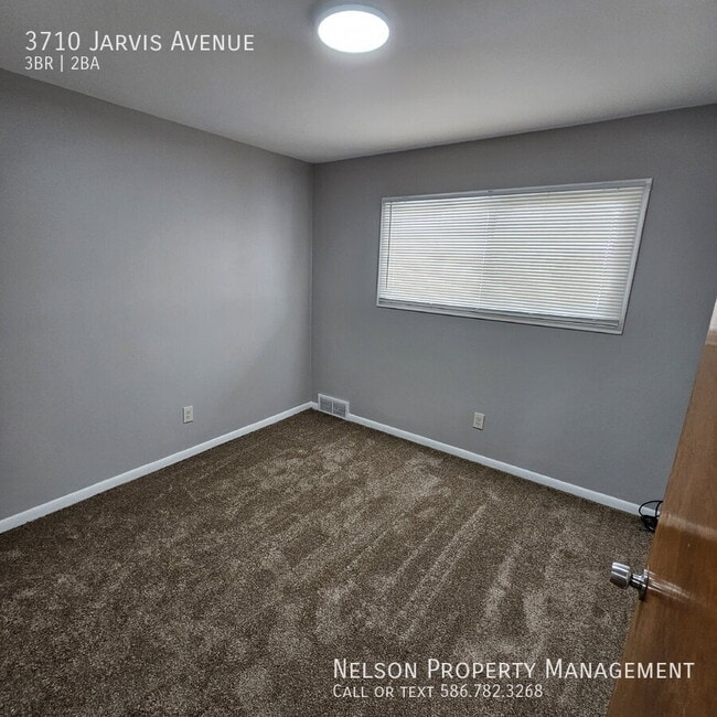 Building Photo - 3710 Jarvis Ave