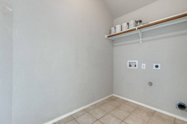 Building Photo - 11923 Stephenville Dr