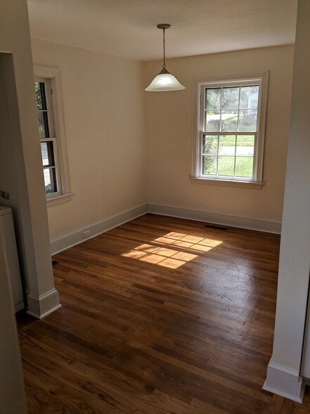 Dining Room - 1111 Watauga St