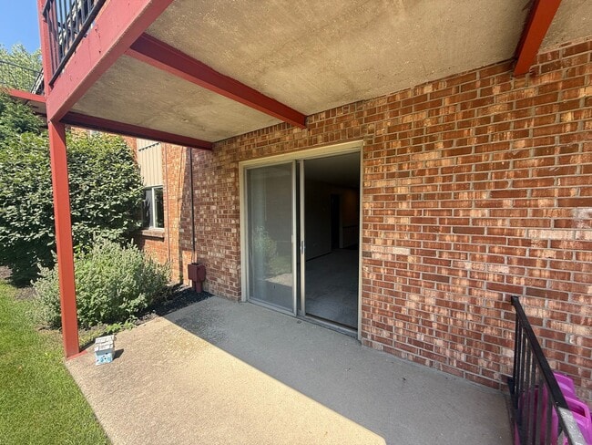 Building Photo - Indian Village Apartments - 1 bed 1 bath g...