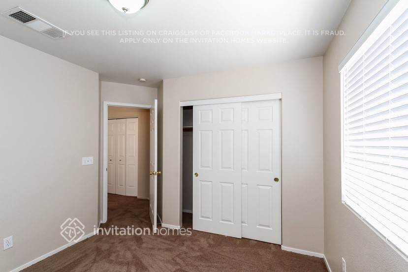 Building Photo - 9590 Friant St