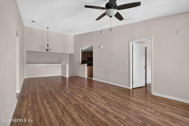 Building Photo - 7047 Deer Lodge Cir