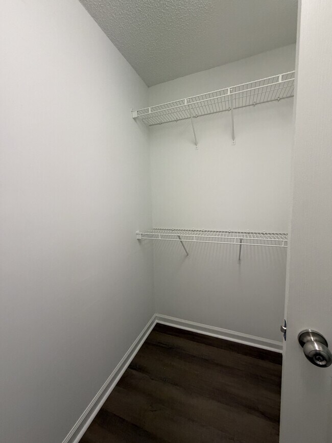 Building Photo - 5938 Brookstone Dr NW