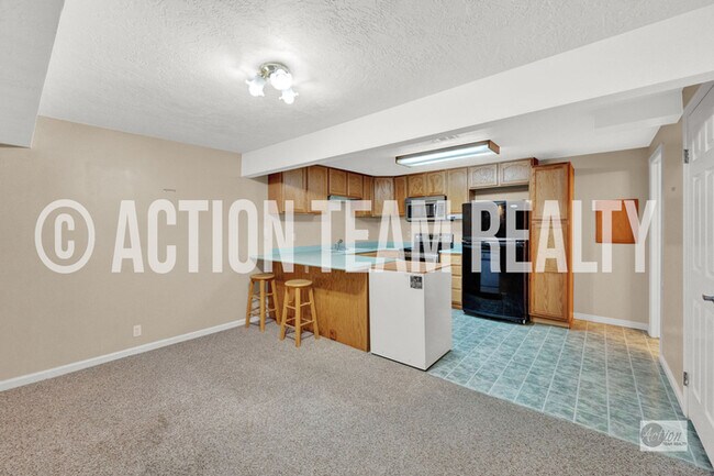 Building Photo - BASEMENT Apartment Located in West Jordan