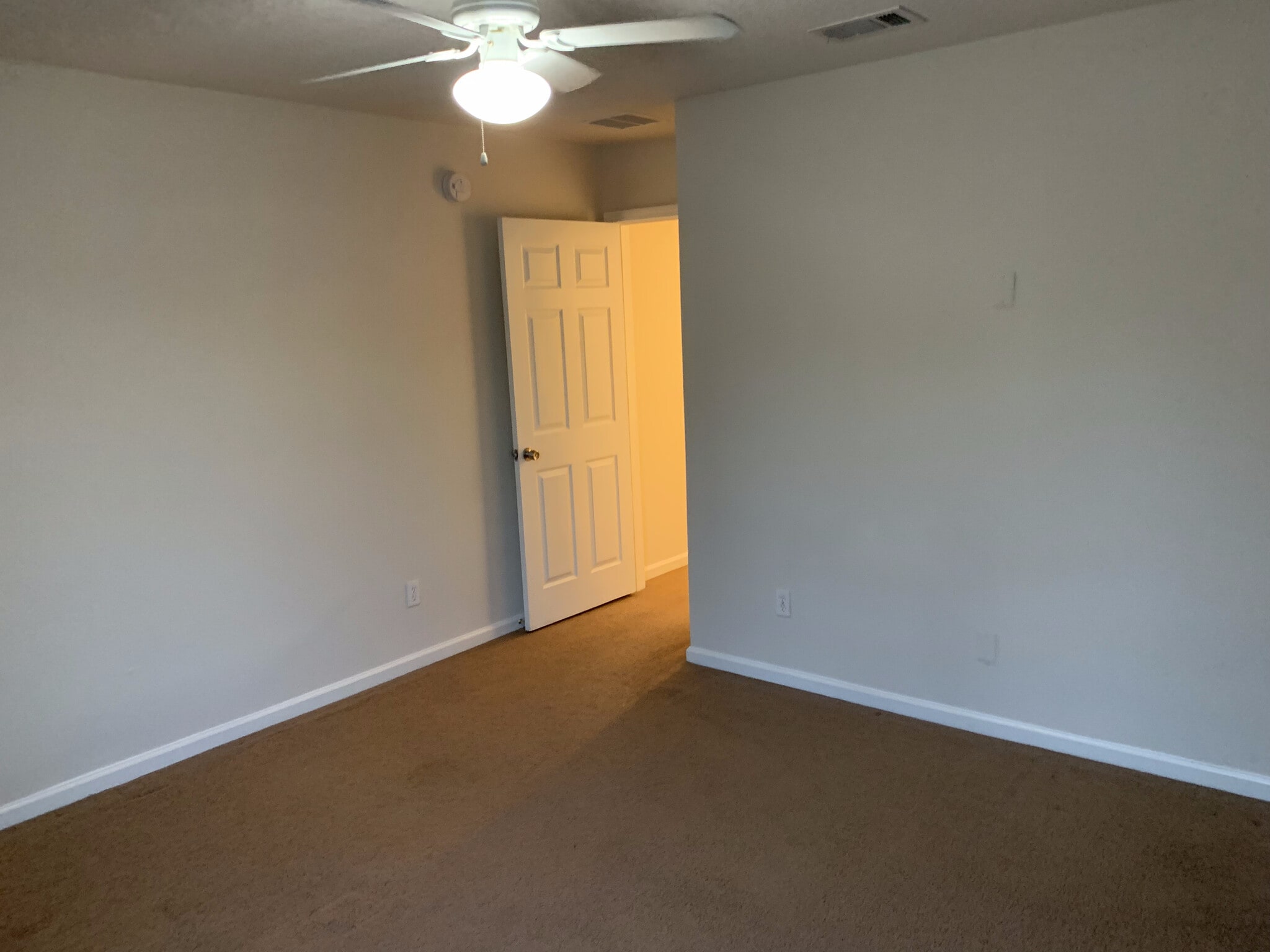 Guest bed - 389 Scrub Jay Dr