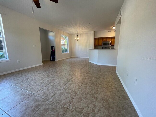 Building Photo - 6033 Westgate Dr