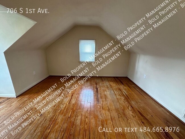 Building Photo - 706 S 1st Ave