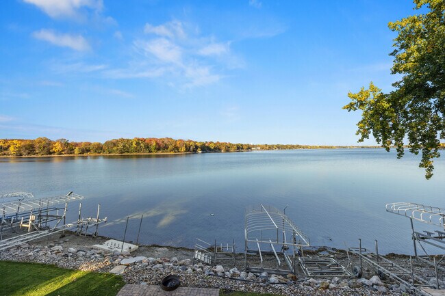 Building Photo - 4646 Lords St NE