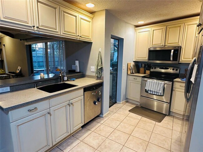 Building Photo - 3958 Easton Terrace