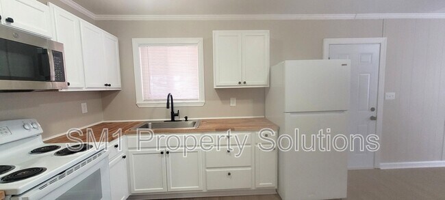 Building Photo - 2 Atlas Ct