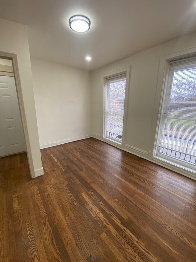 Building Photo - 4746 S Grand Blvd