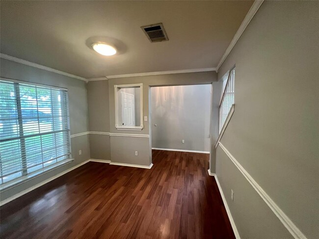 Building Photo - 1466 David Curry Dr