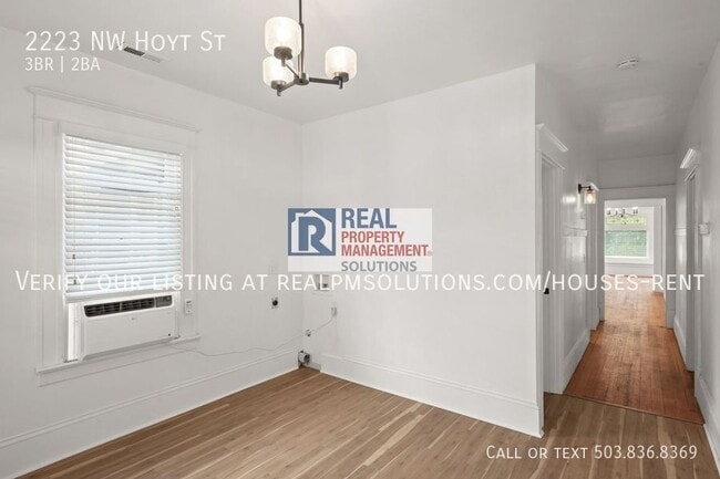 Building Photo - 2223 NW Hoyt St