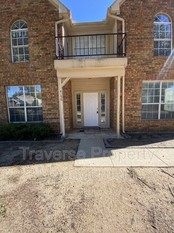 Building Photo - 4150 Briar Hill Dr