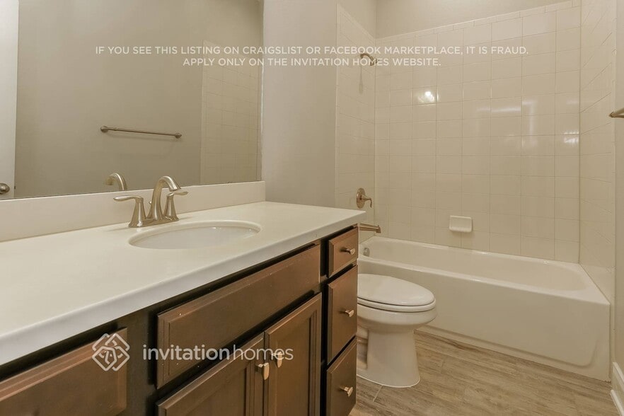 Building Photo - 1233 Chittamwood Ct