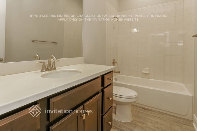 Building Photo - 1233 Chittamwood Ct