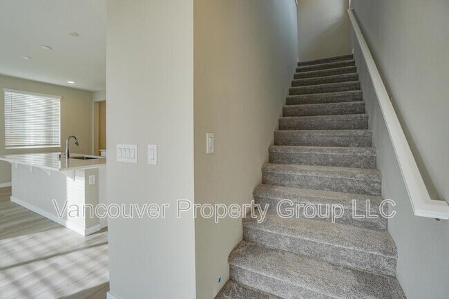 Building Photo - 721 NW 178th Wy