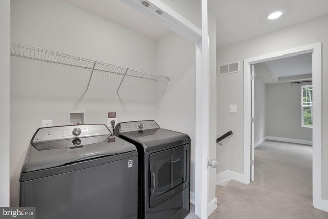 Building Photo - 2782 Bridgewater Dr