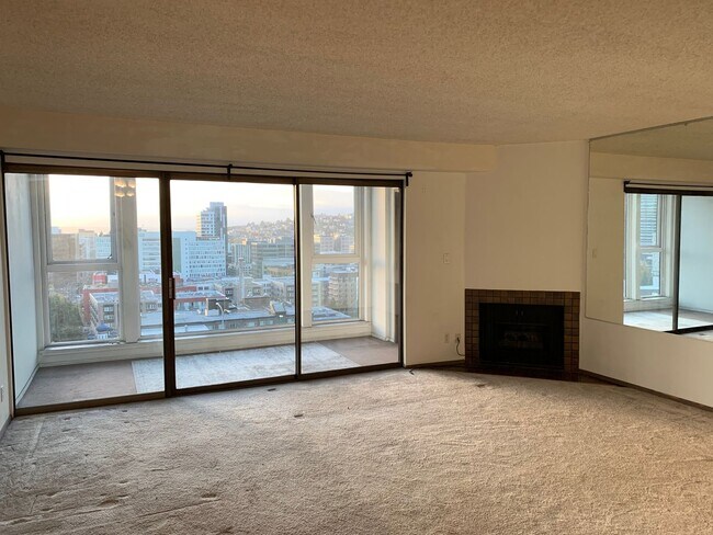 Building Photo - Capitol Hill Condo