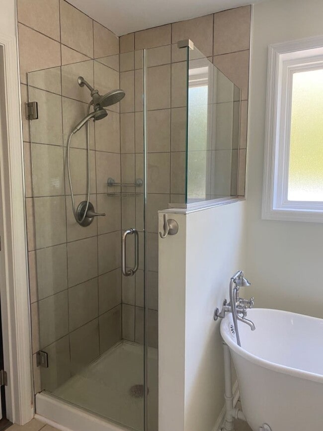 Building Photo - 120 Long Beach Blvd