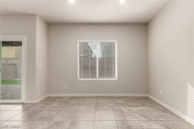 Building Photo - 3819 Corellia Ave