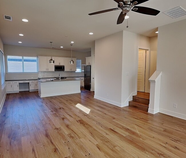 Building Photo - Fabulous 3-Story Townhouse in Frisco Heigh...