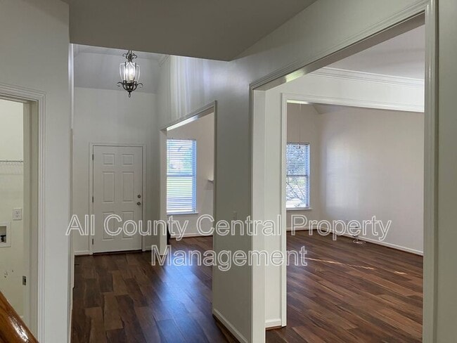 Building Photo - 1001 Aronimink Dr
