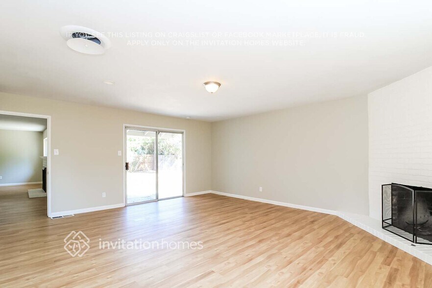 Building Photo - 4736 Cameron Ranch Dr