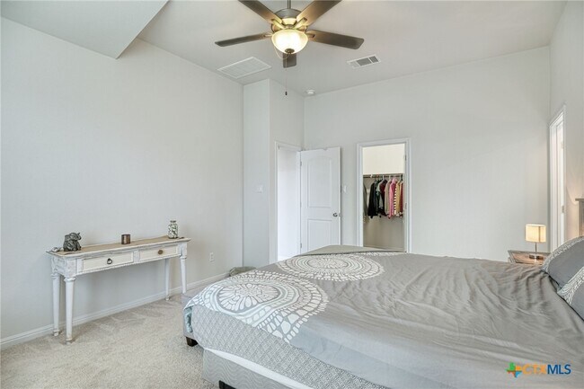 Building Photo - 532 Tanda Ln