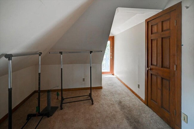 Building Photo - 416 Castle Pl