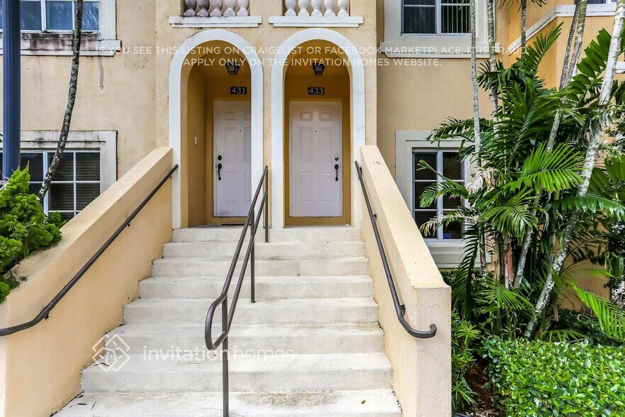 Primary Photo - 12600 SW 50th Ct