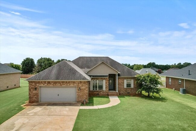 Building Photo - 25756 Iron Gate Dr