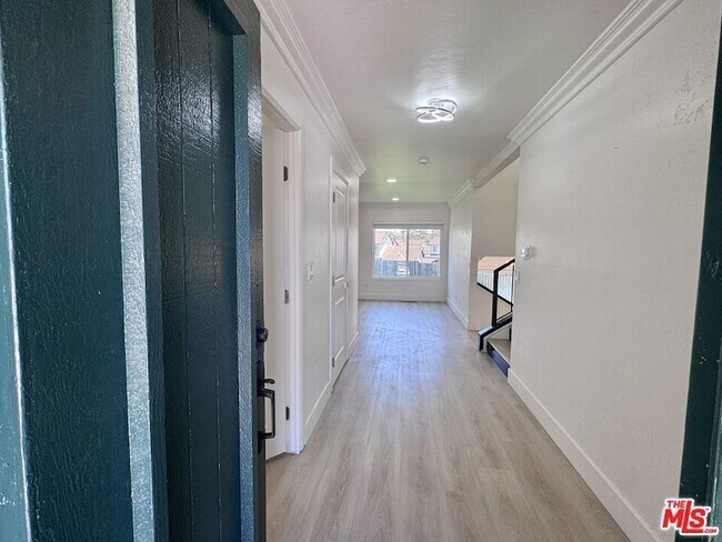 Building Photo - 2863 Carmar Way