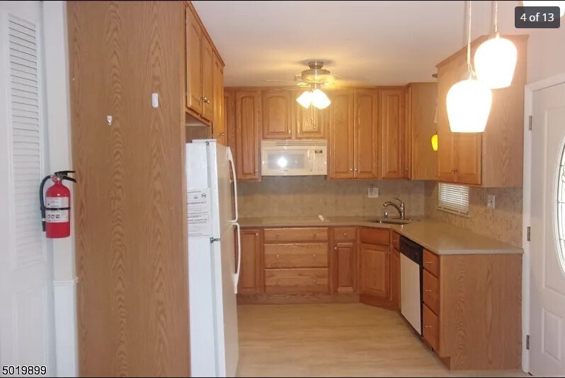 Building Photo - 865A Inverness Ct