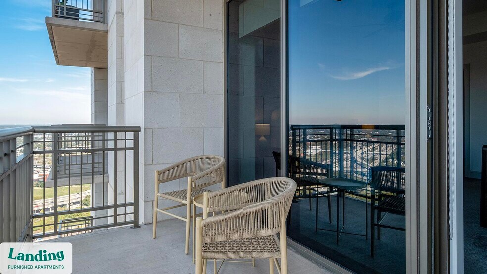 Building Photo - 777 Preston St