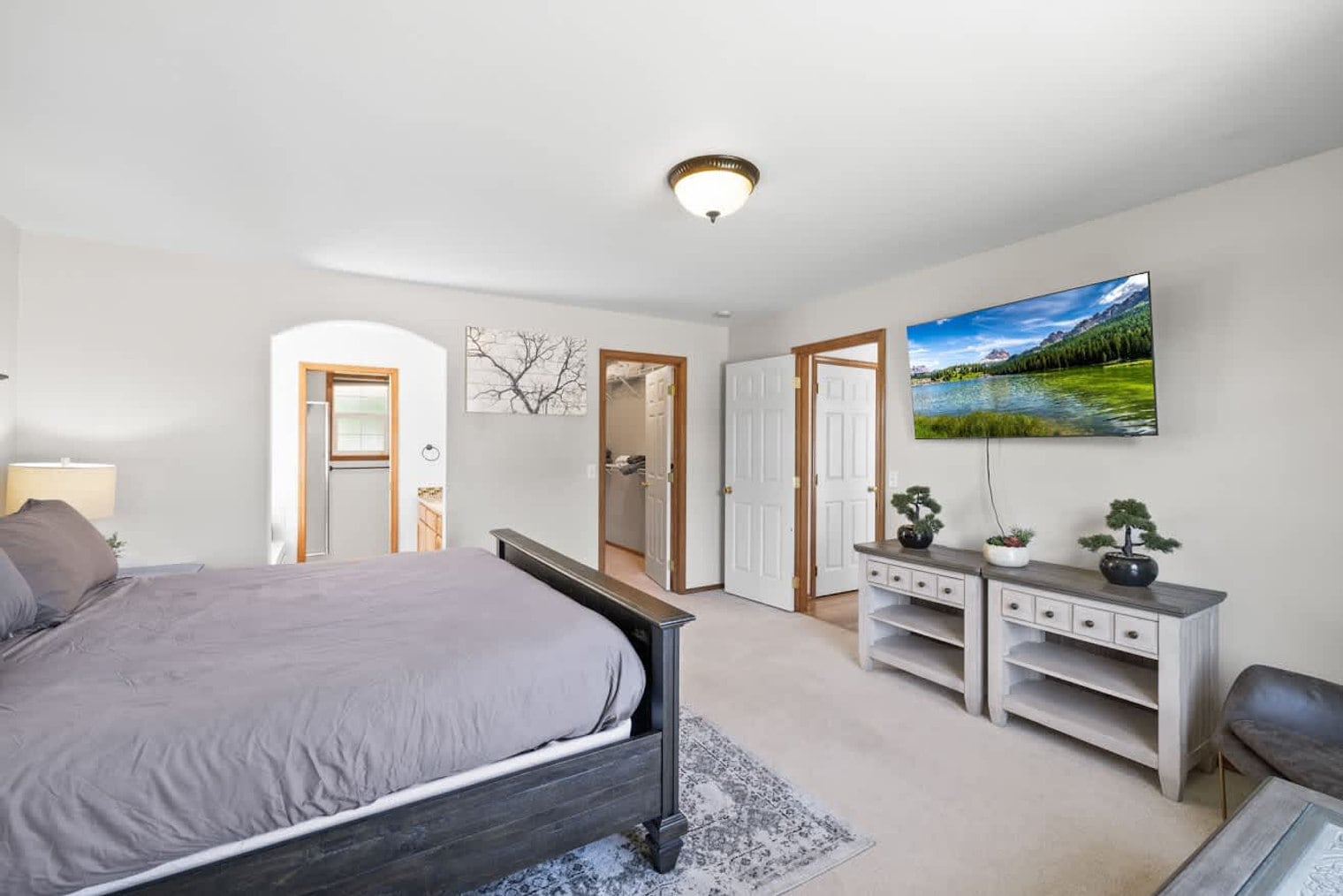 Building Photo - 660 S Majestic View Dr