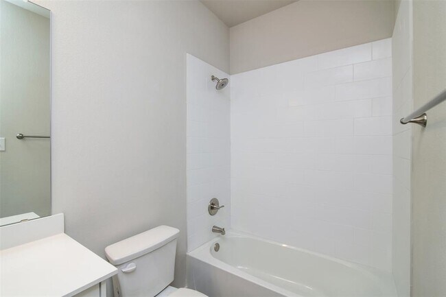 Building Photo - 641 Fallow Dr