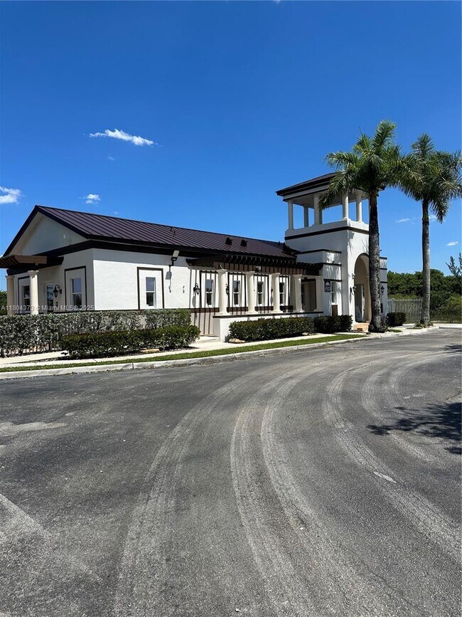 Building Photo - 4311 SW 160th Ave