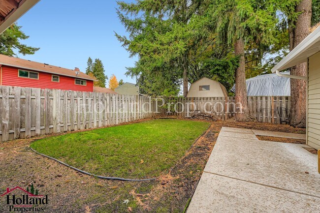 Building Photo - Bright, Modern, and Ready to Welcome You H...