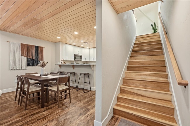 Building Photo - 1434 S Euclid Ave