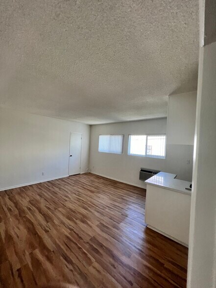Building Photo - 4039 Marathon St