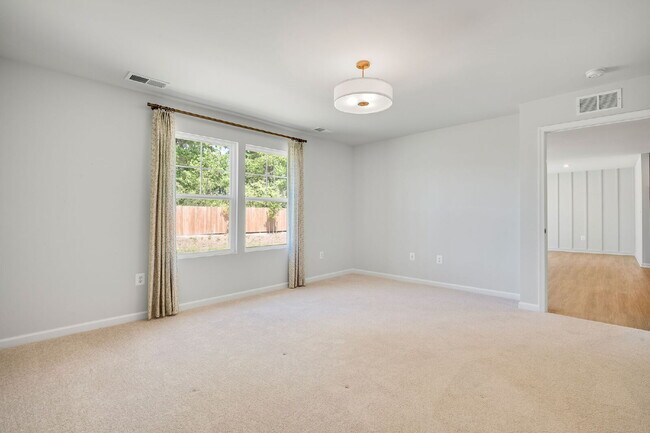 Building Photo - 3 Bedroom Single-Family Home with 2-Car Garage in Glen Allen (23060) – $2,650/mo