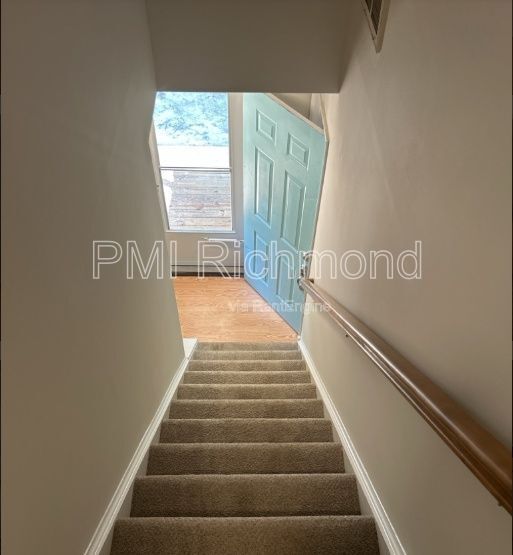 Building Photo - 33 Fairwood Dr