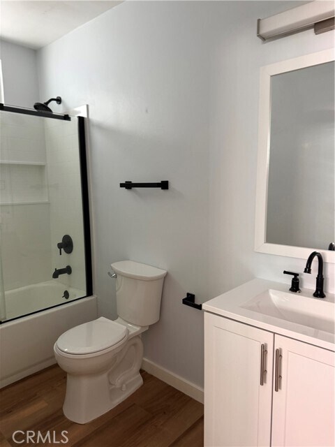 Building Photo - 851 W 40th Pl