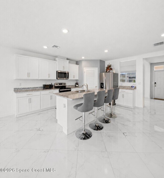 Building Photo - 6815 Topaz Dr