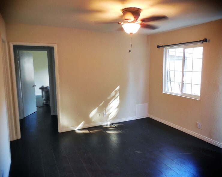 Hardwood Floors and Ceiling Fans Throughout - 2026 -2028 Clyde Ave