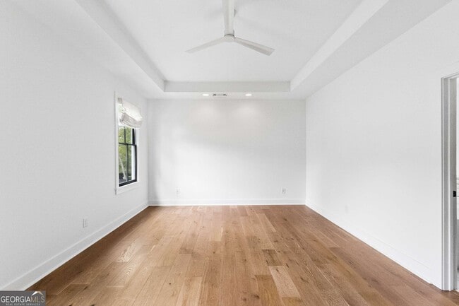 Building Photo - 98 Middle St