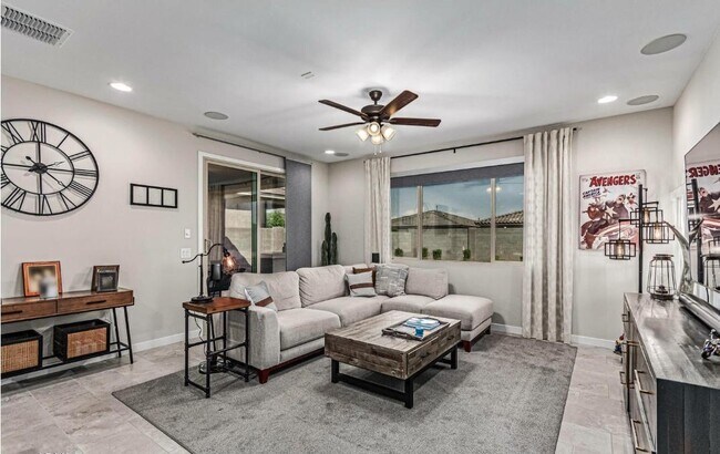 Building Photo - 5059 N 183rd Ln