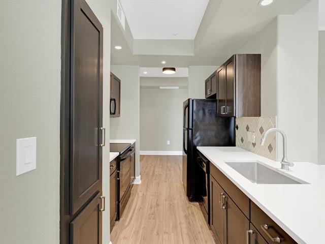 Building Photo - 330 Las Colinas Blvd E